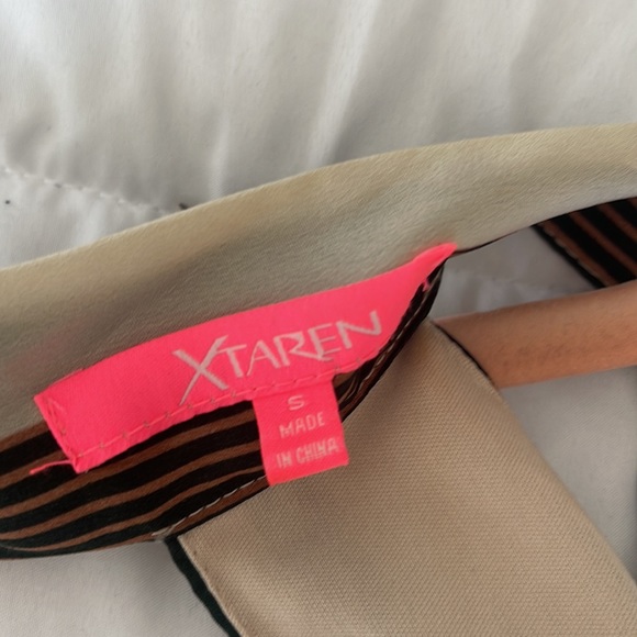 Jumper with zipper in the back - Picture 3 of 6